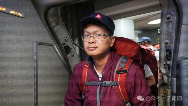 中国云南救援医疗队出征赴缅