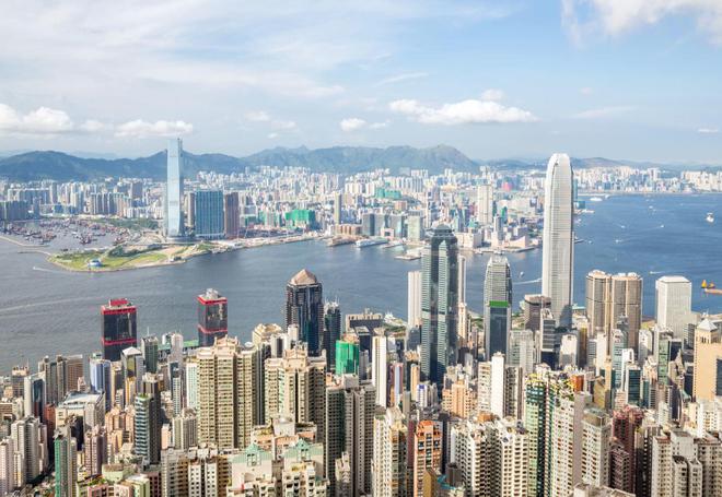去香港排队IPO！“泡泡玛特们”在港股暴涨，新消费带飞一批亿万富豪