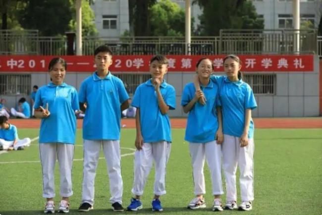 校方称安徽五胞胎有几个能冲一本 艺考成绩亮眼