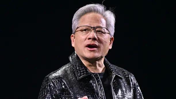 黄仁勋：AI推理需要更多计算量