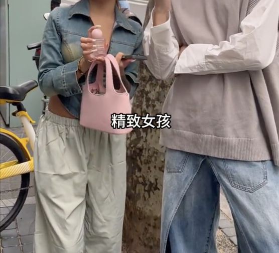 “上海街头采访”是本年度最幽默的小资纪录片