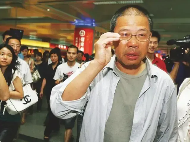 宗庆后去世一年后，才知道钟睒睒有多厚道 沉默里的格局