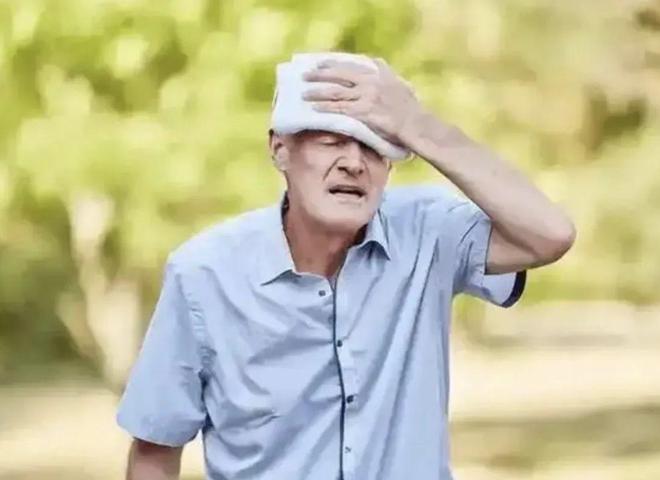 气温突破33℃，就应警惕“热中风”！