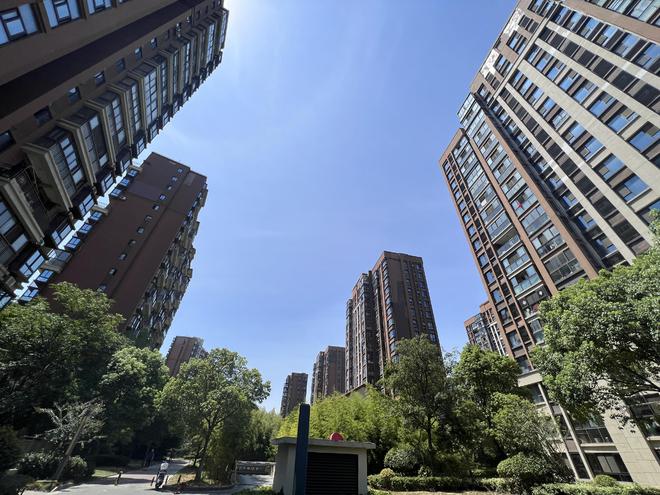 上半年楼市谁最火？上海壹号院半年揽金170亿登顶，成都有新房卖到22万/平