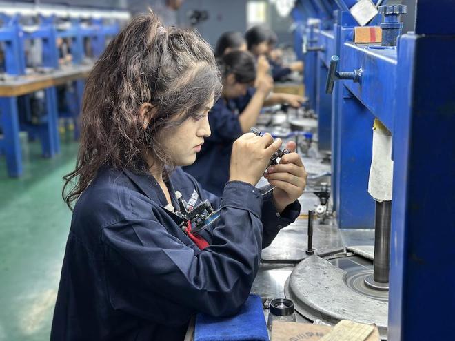 莎车人造钻石产能破10亿将建全球领先生产基地，上海助农项目农户收入翻番