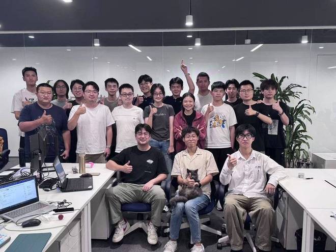 辍学的00后，正在扎堆改变世界