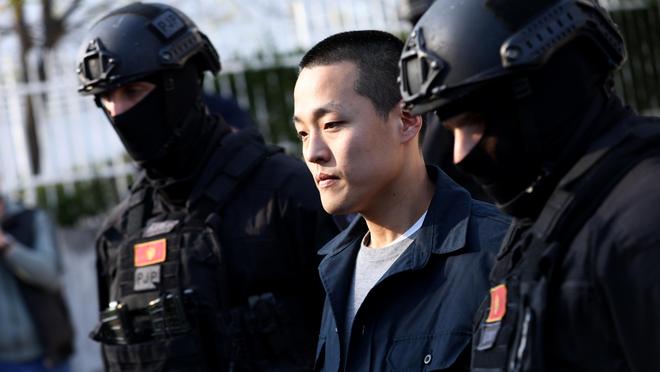 崩盘1194天后，400亿美金稳定币鼻祖伏法